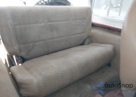 1998 Jeep Wrangler Se z USA, uszkodzony, nr VIN 1J4FY29P4WP710415